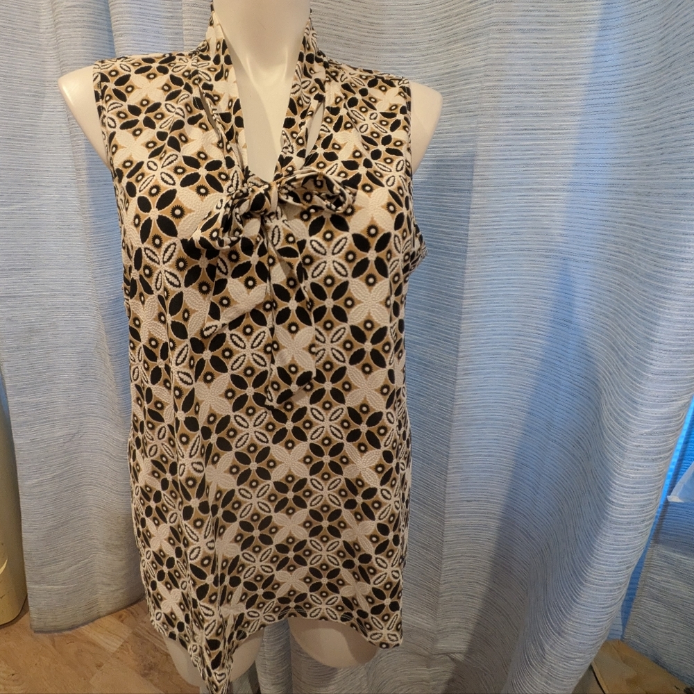 Black and White Patterned Top - NWT - 2X